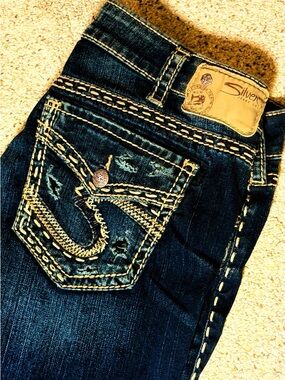 Silver Jeans Co. Aiko Mid Boot – Dark Wash Distressed Bootcut Jeans | W31 L35